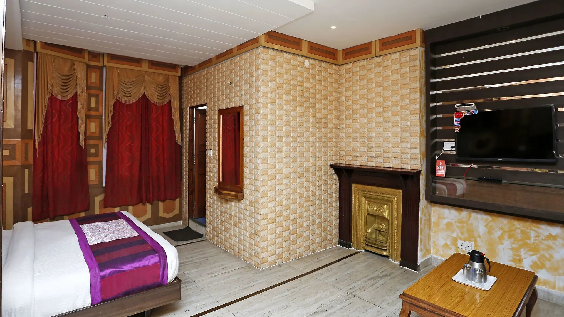 Hotel Oyo 3360 Near Victory Tunnel Shimla 3*,  India